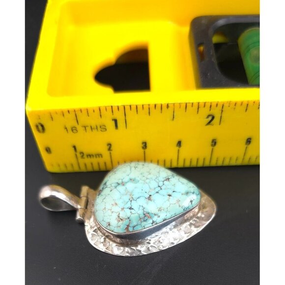 Vintage 925 Silver & Turquoise Pendant Southwestern Frame 13.8g Teardrop - Picture 10 of 11